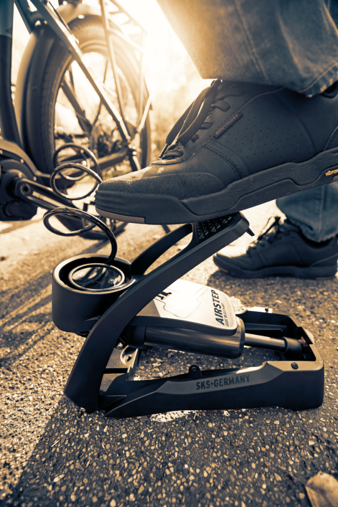 SKS Fusstretpumpe Airstep Digi schwarz